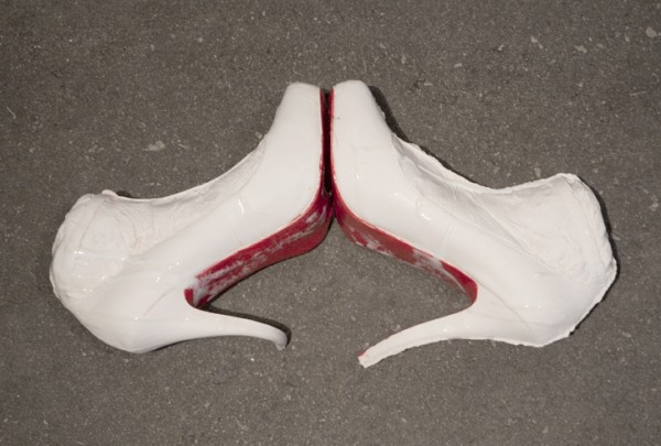 Elizabeth Zvonar, Cummy Loubous, 2013. Porcelain. Courtesy of Daniel Faria Gallery 